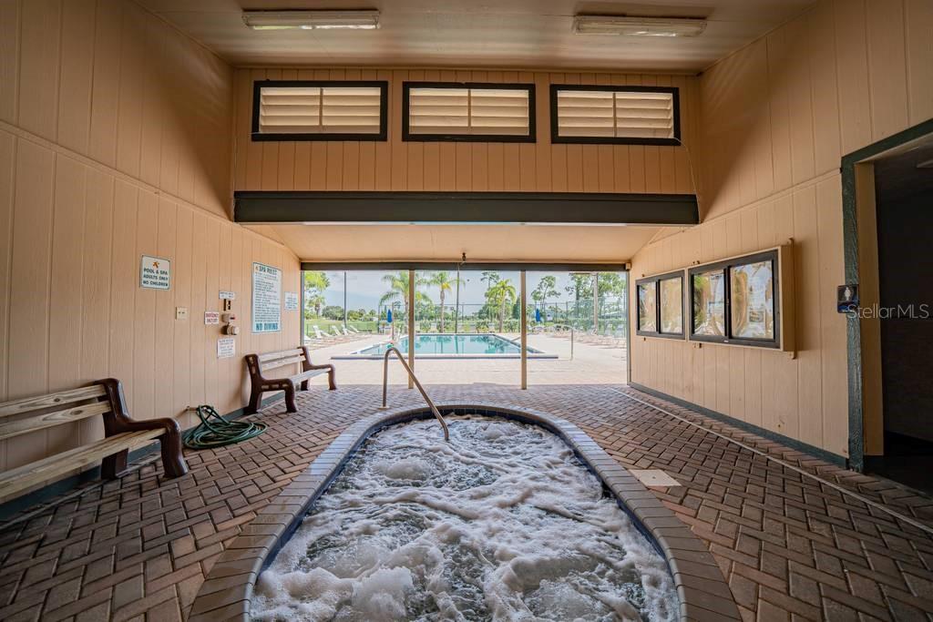 Image 40 of 81 For 2100 Kings Highway 877