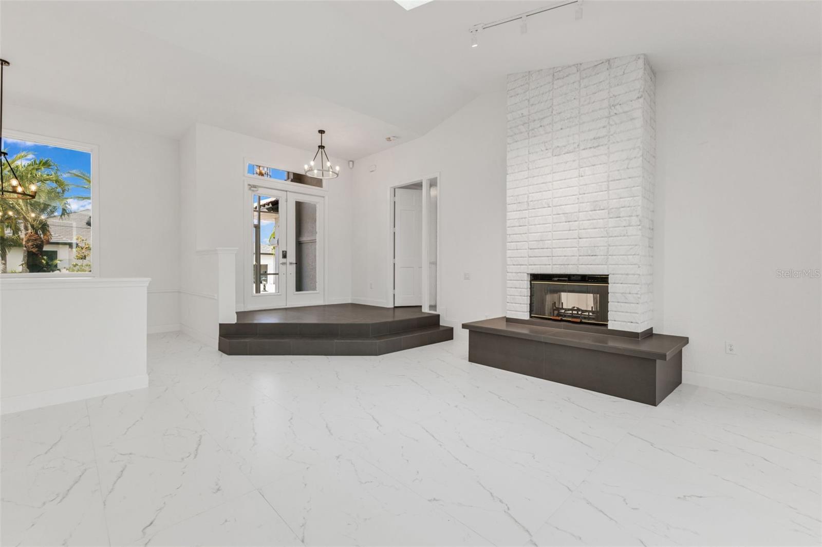 Image 13 of 57 For 3508 Blue Jay Drive