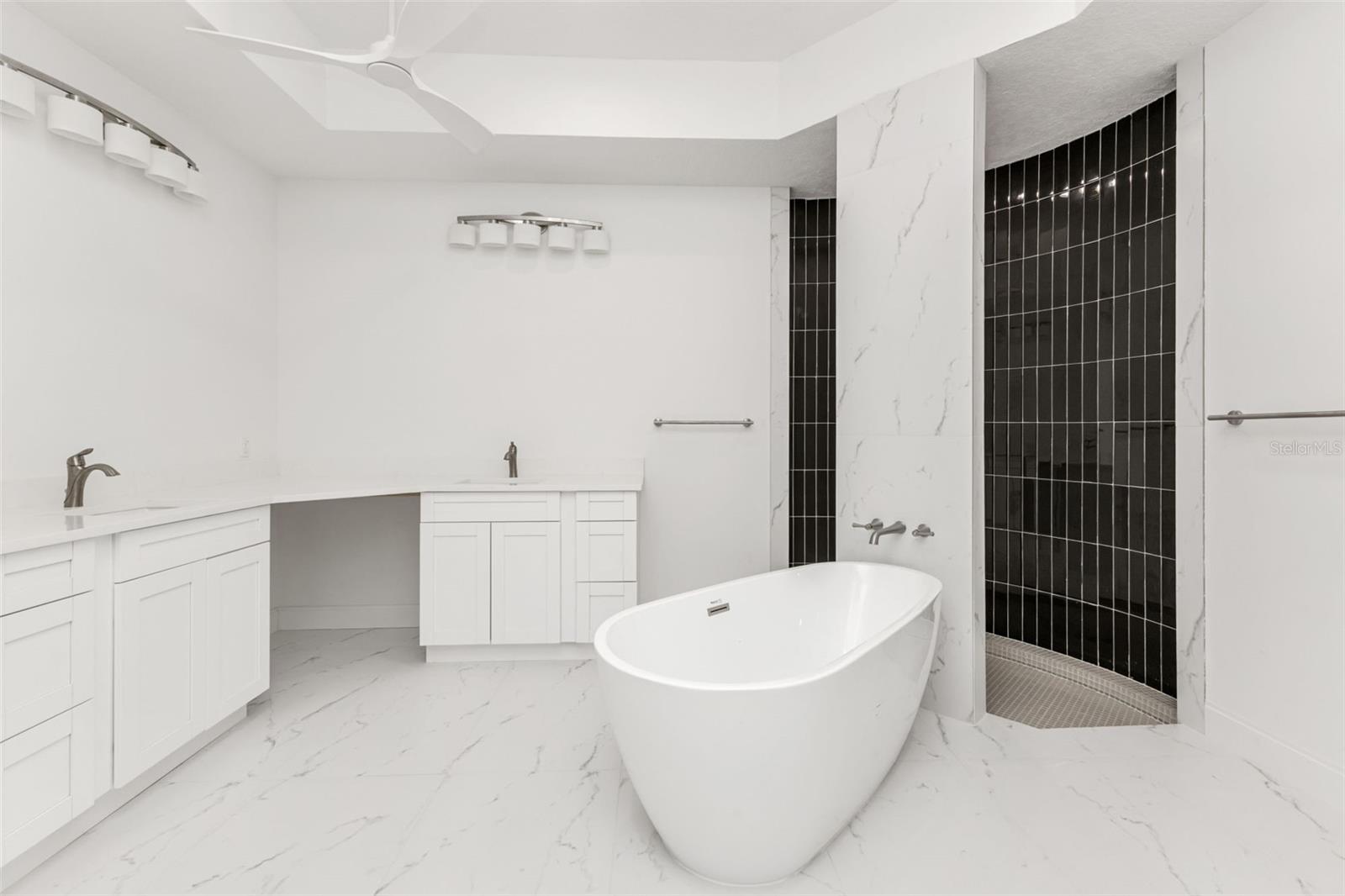 Image 31 of 57 For 3508 Blue Jay Drive