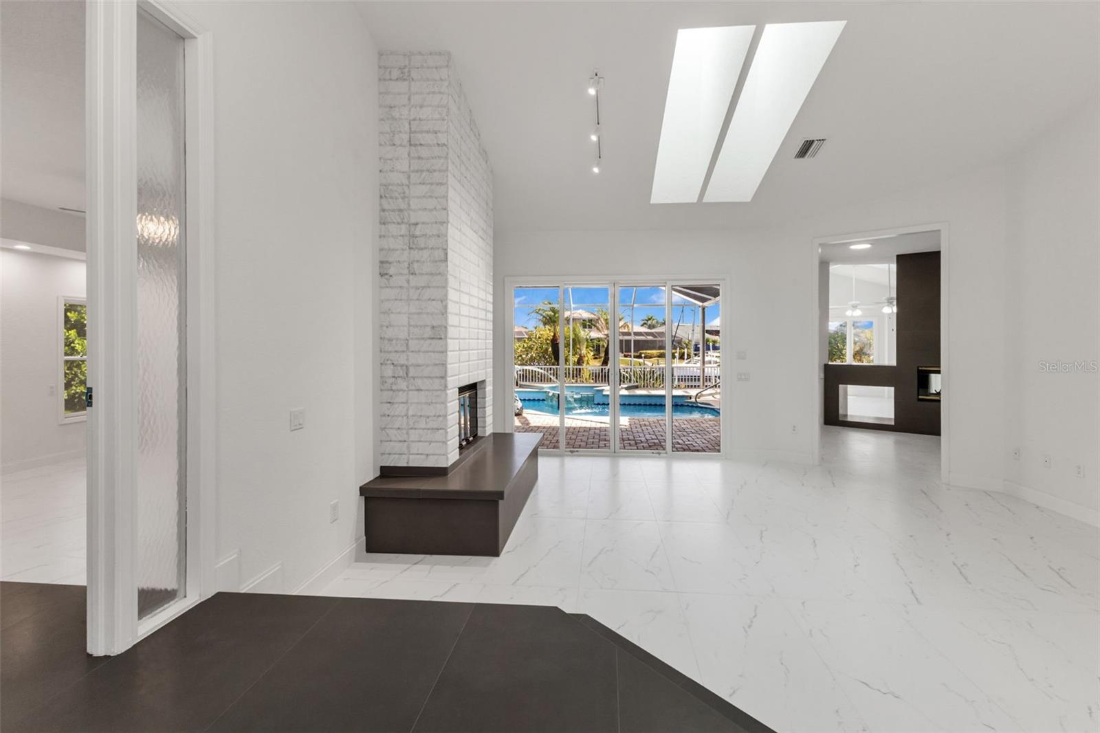 Image 7 of 57 For 3508 Blue Jay Drive