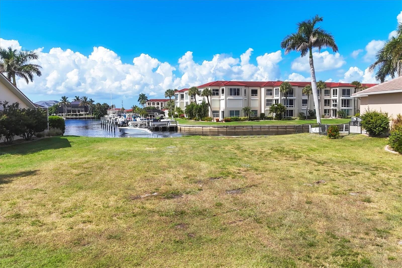 Image 10 of 24 For 7 Hibiscus Drive