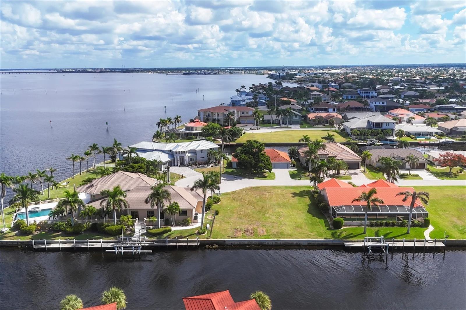 Image 14 of 24 For 7 Hibiscus Drive