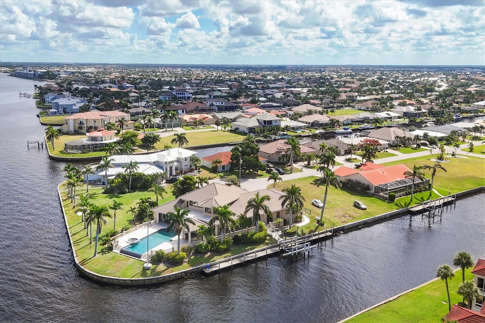 Image 15 of 24 For 7 Hibiscus Drive