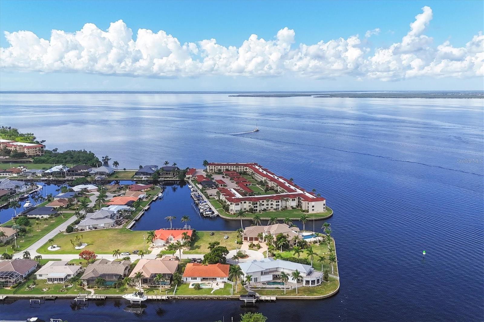 Image 7 of 24 For 7 Hibiscus Drive