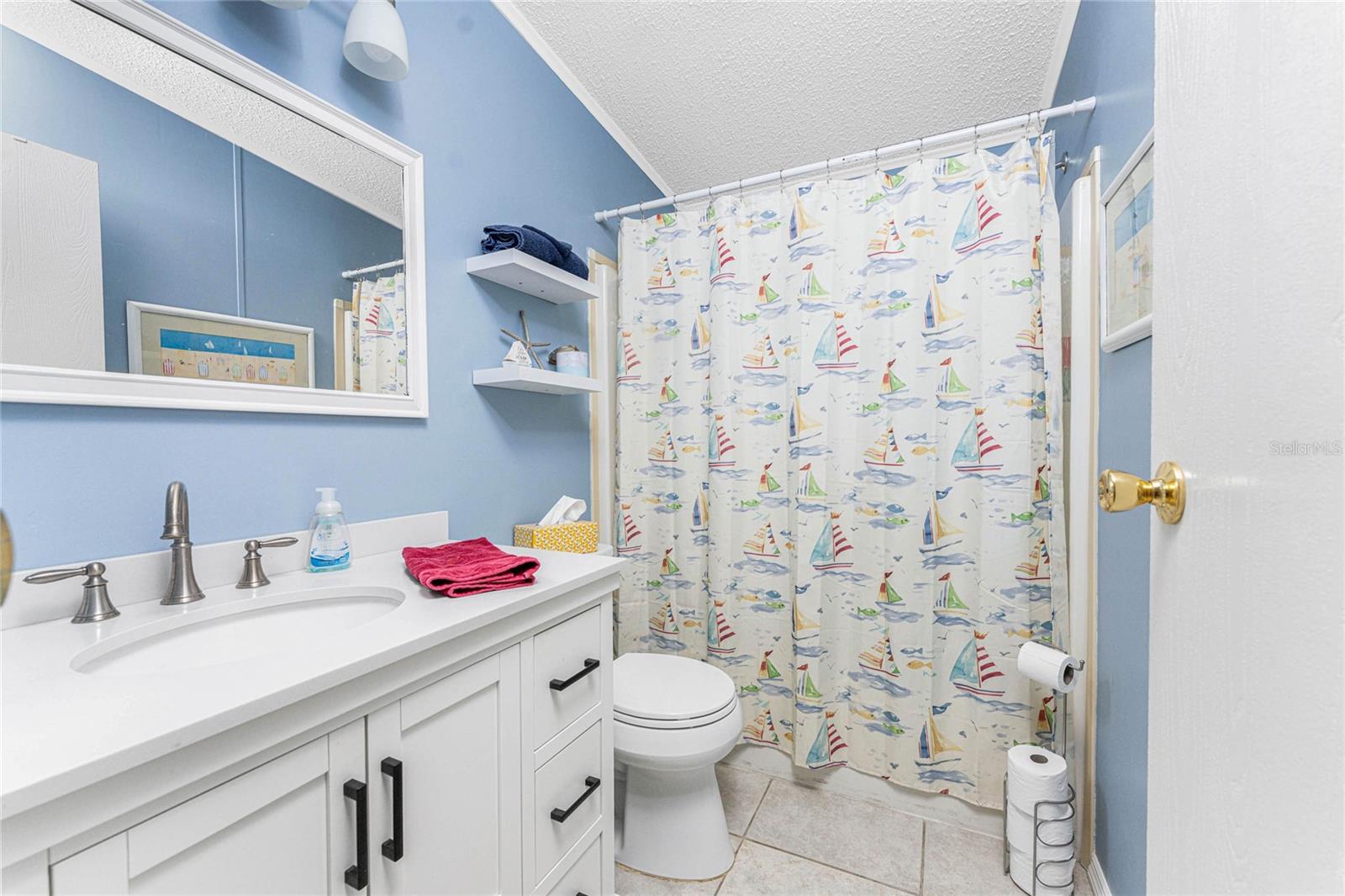 Image 19 of 50 For 7316 Thor Court