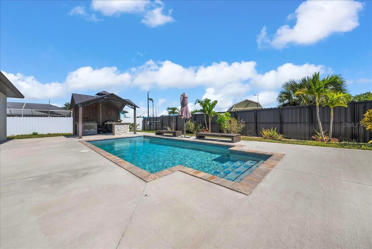 Image 18 of 43 For 363 Paisley Avenue