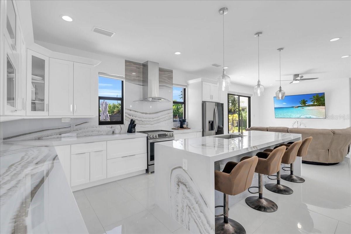 Image 8 of 43 For 363 Paisley Avenue