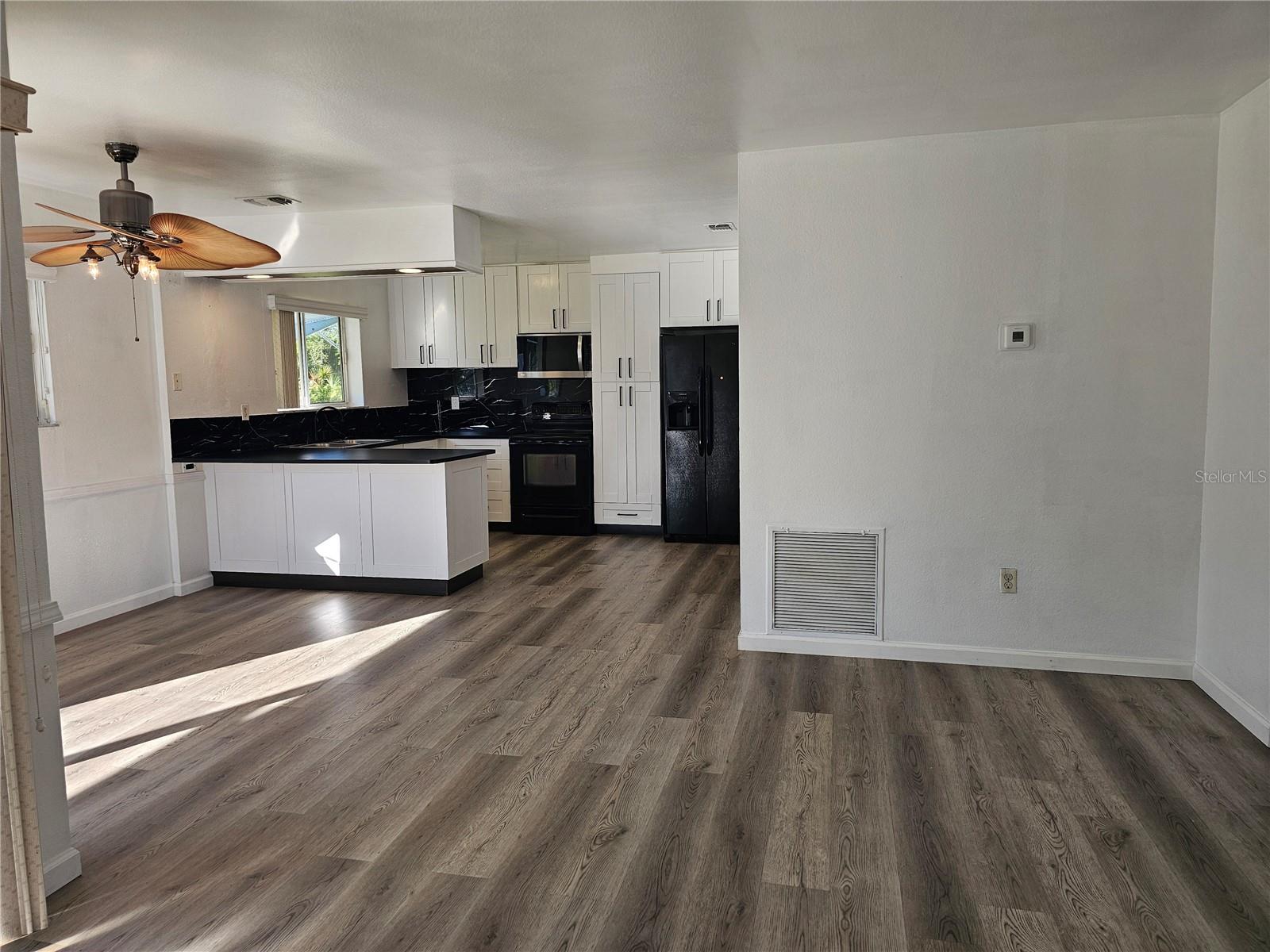 Image 9 of 34 For 5437 Talbrook Road