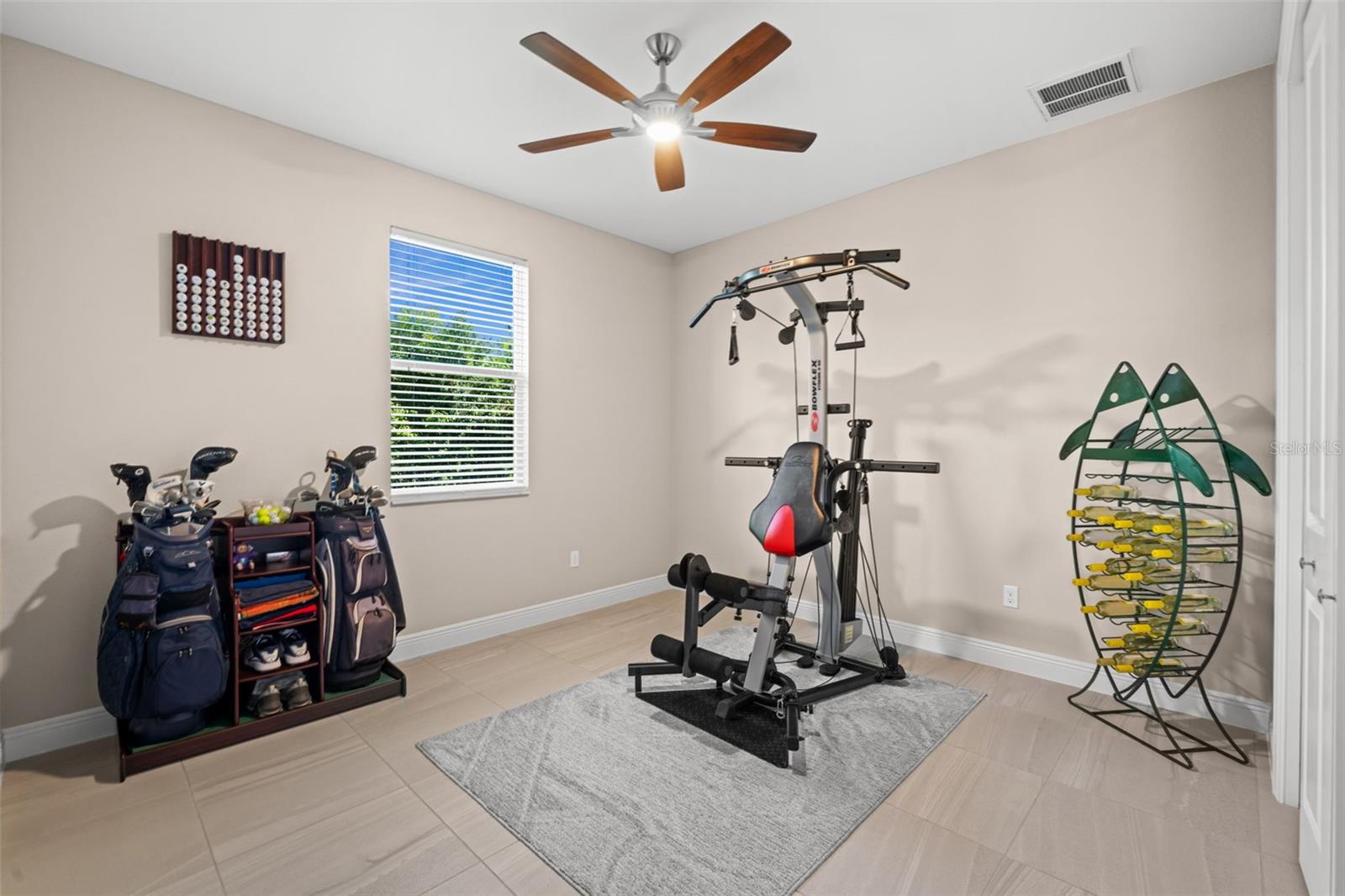 Image 25 of 50 For 211 37th Lane