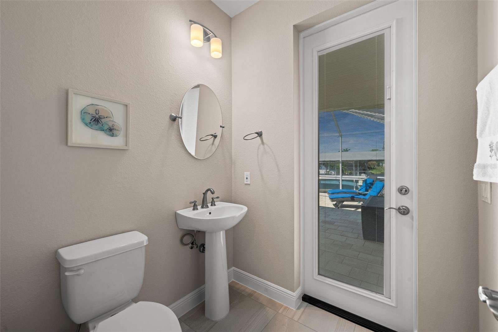 Image 29 of 50 For 211 37th Lane