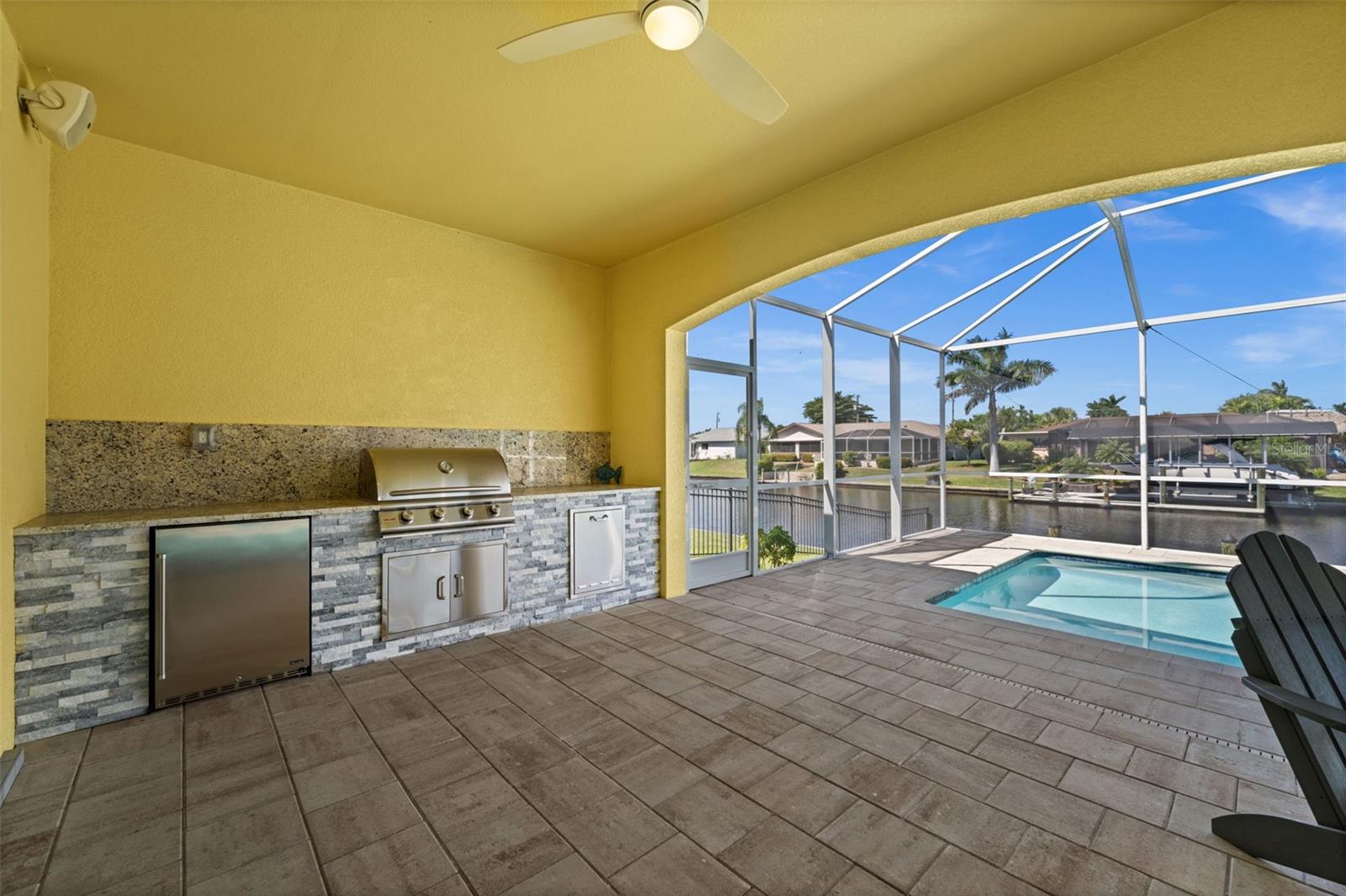 Image 31 of 50 For 211 37th Lane