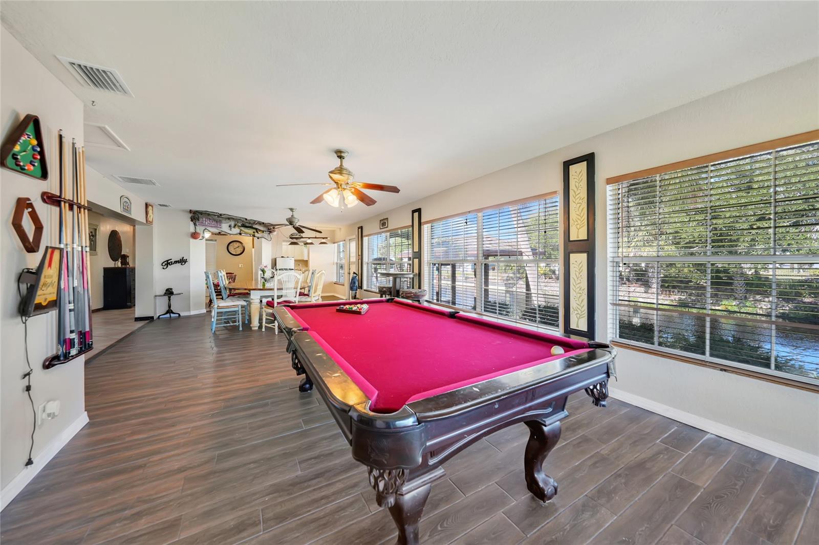 Image 17 of 62 For 2037 Palm Harbor Terrace