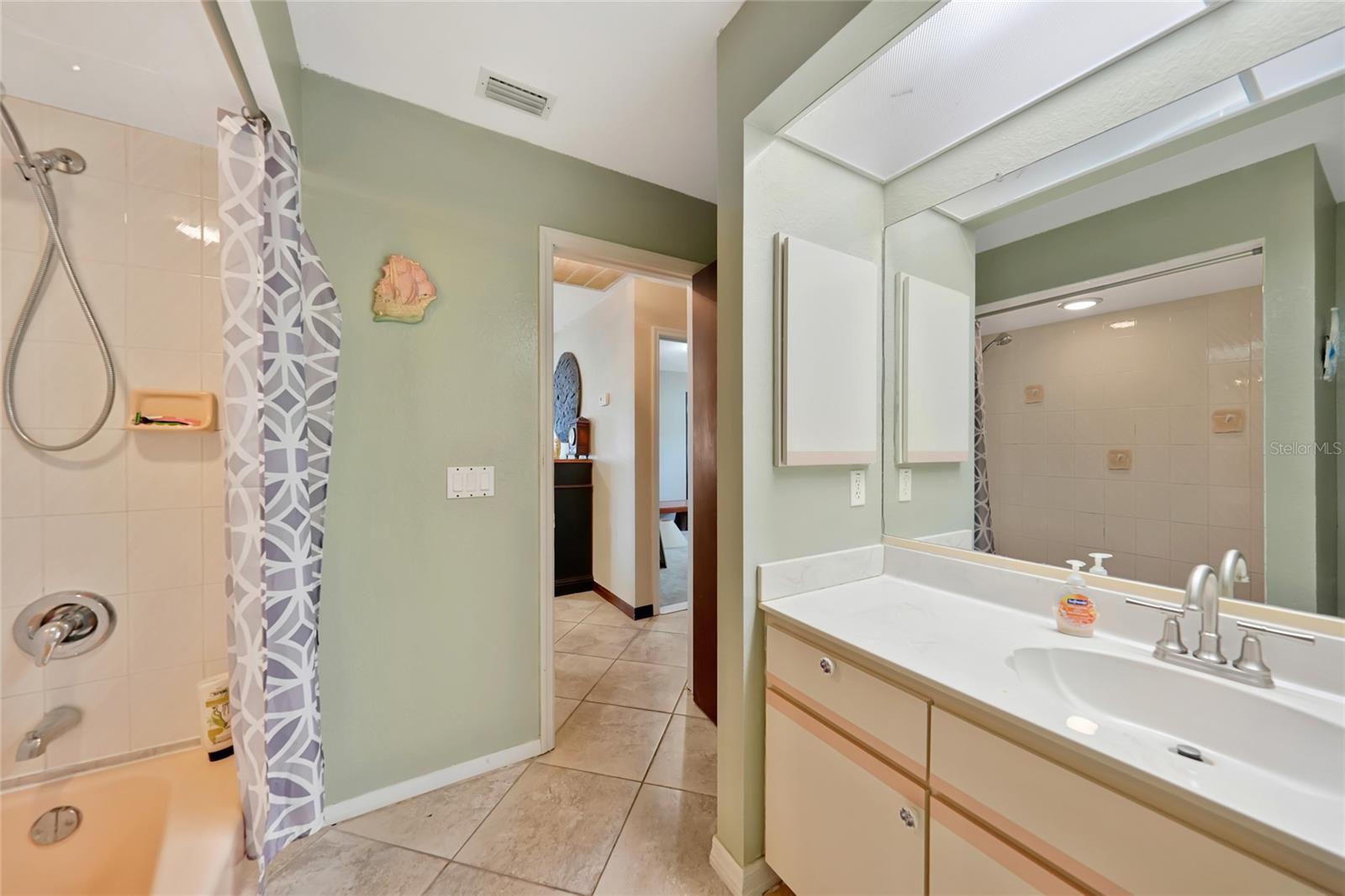 Image 27 of 62 For 2037 Palm Harbor Terrace