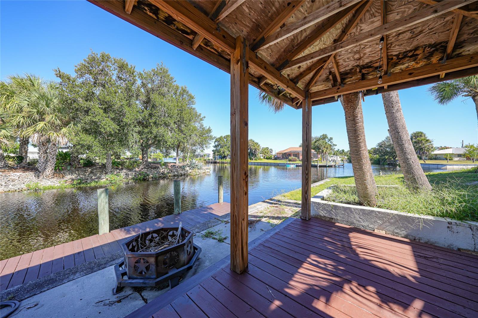 Image 39 of 62 For 2037 Palm Harbor Terrace
