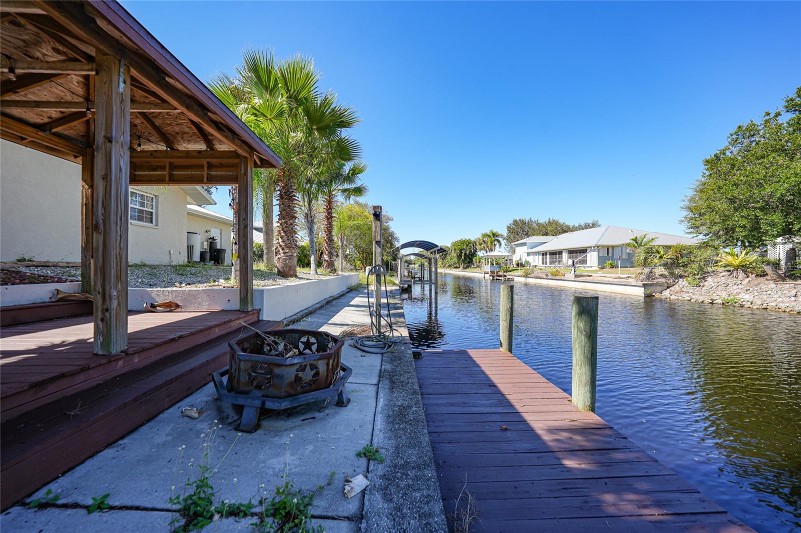 Image 41 of 62 For 2037 Palm Harbor Terrace