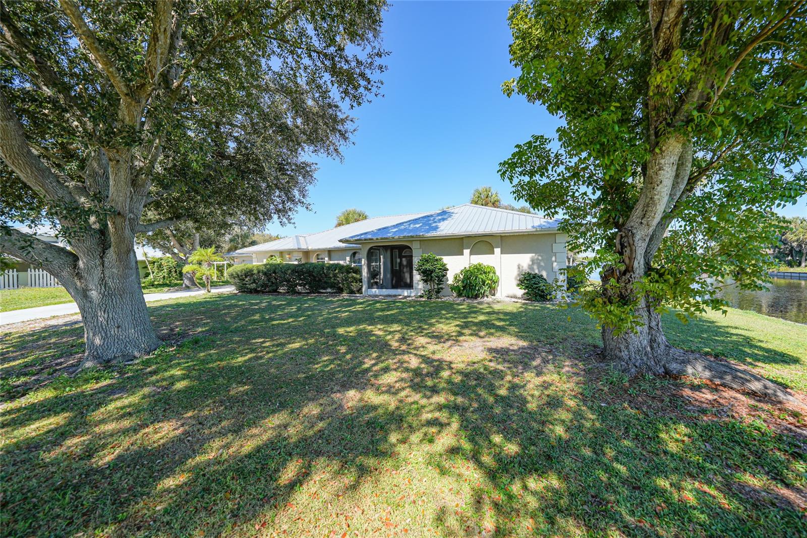 Image 47 of 62 For 2037 Palm Harbor Terrace