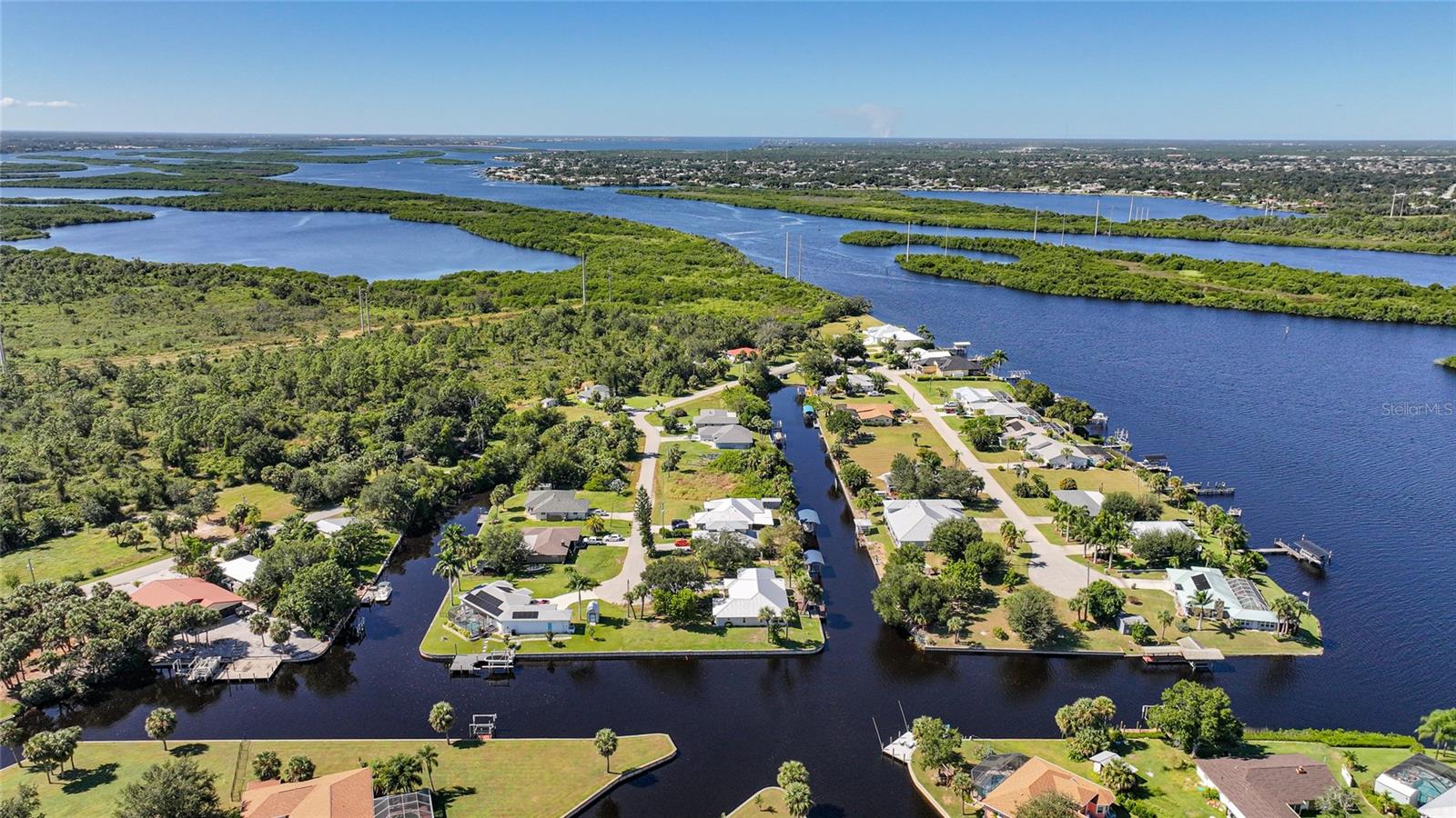 Image 60 of 62 For 2037 Palm Harbor Terrace