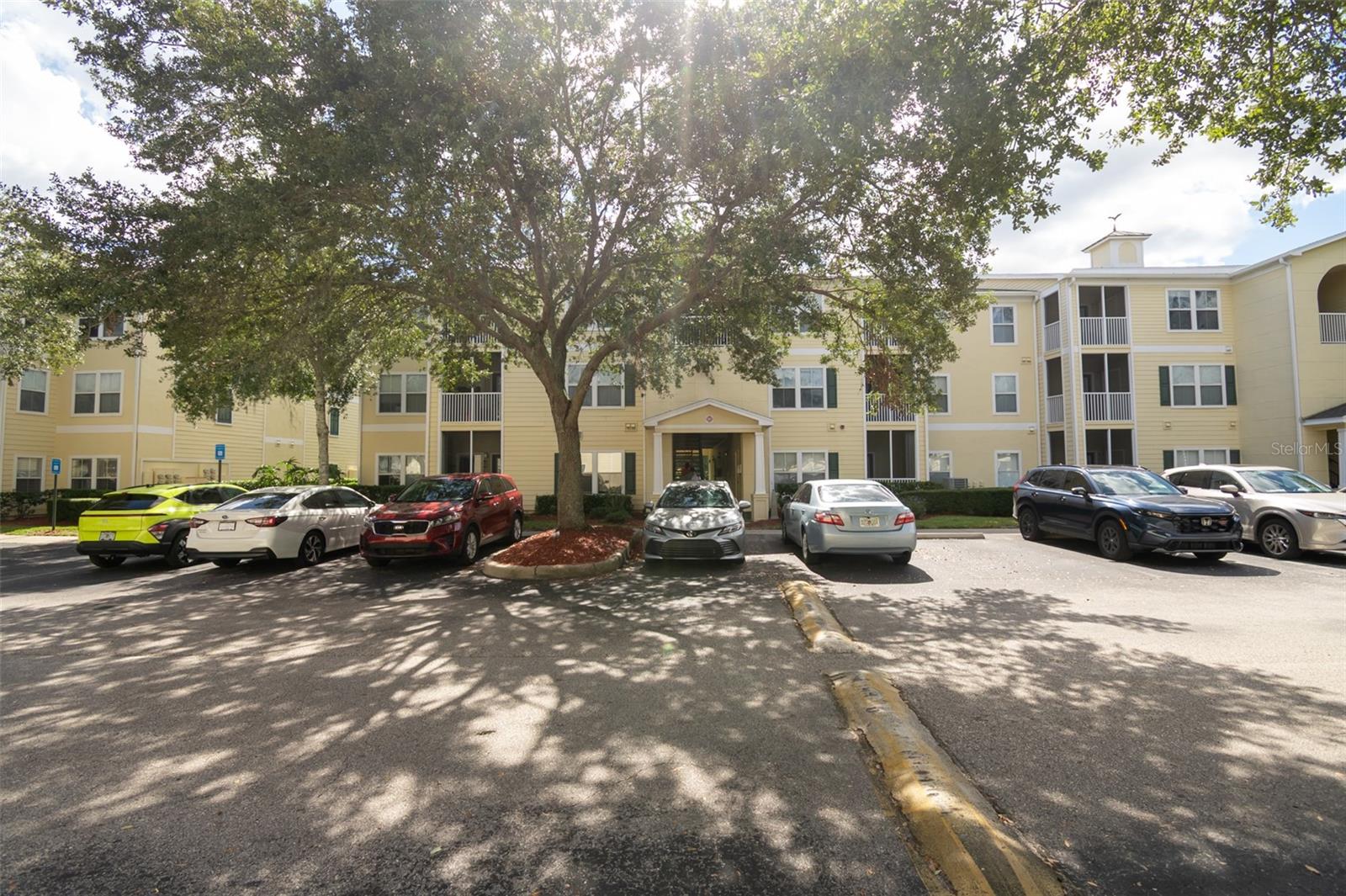 Details for 18113 Bridle Club Drive, TAMPA, FL 33647