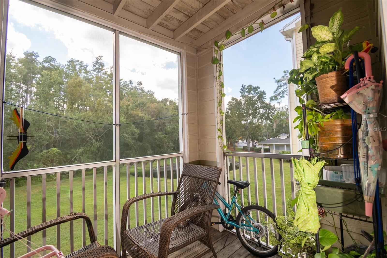 Image 11 of 20 For 18113 Bridle Club Drive