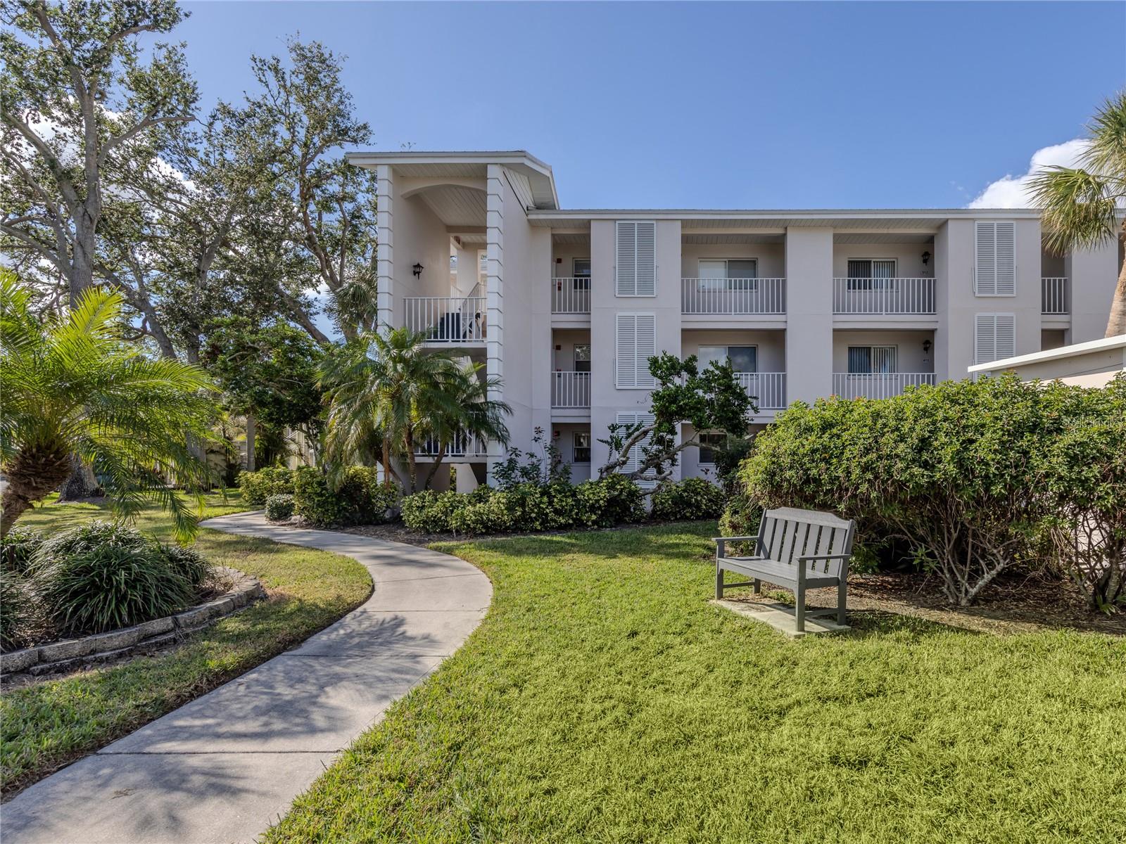 Details for 437 Cerromar Lane 312, VENICE, FL 34293