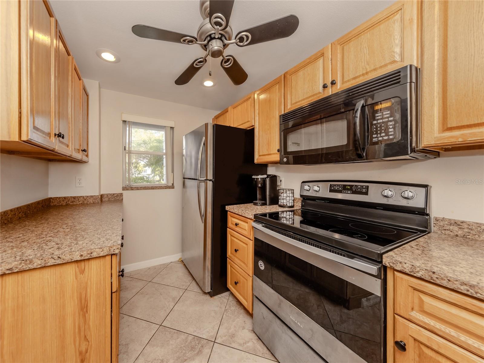 Image 13 of 68 For 437 Cerromar Lane 312