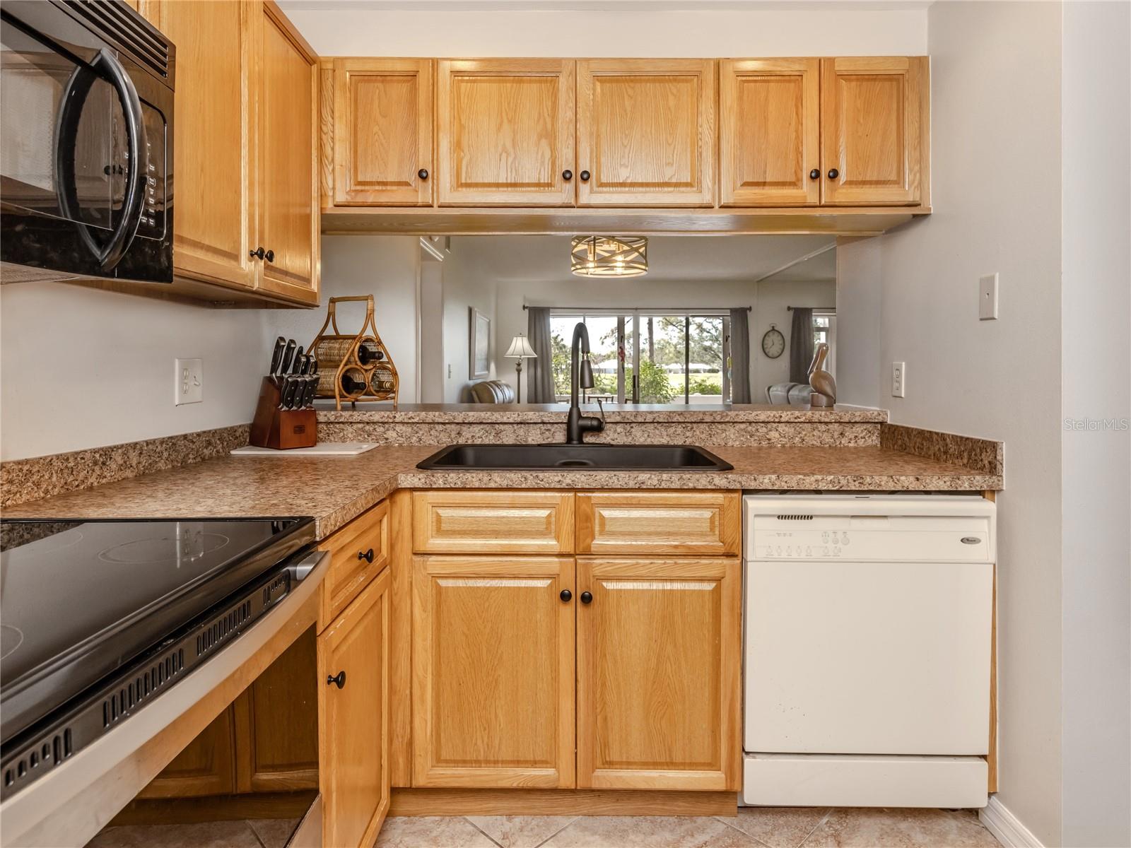 Image 15 of 68 For 437 Cerromar Lane 312