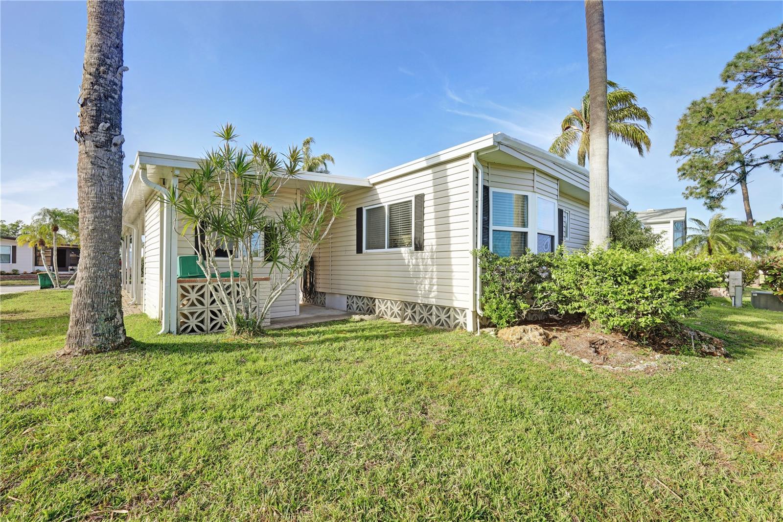 Image 15 of 91 For 2100 Kings Highway 781