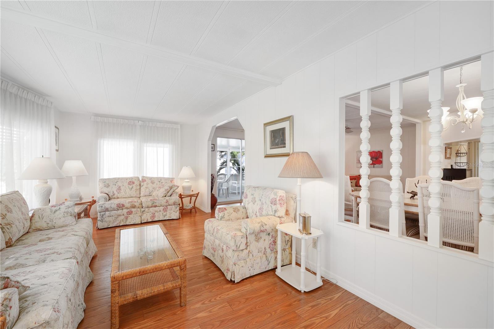 Image 33 of 91 For 2100 Kings Highway 781