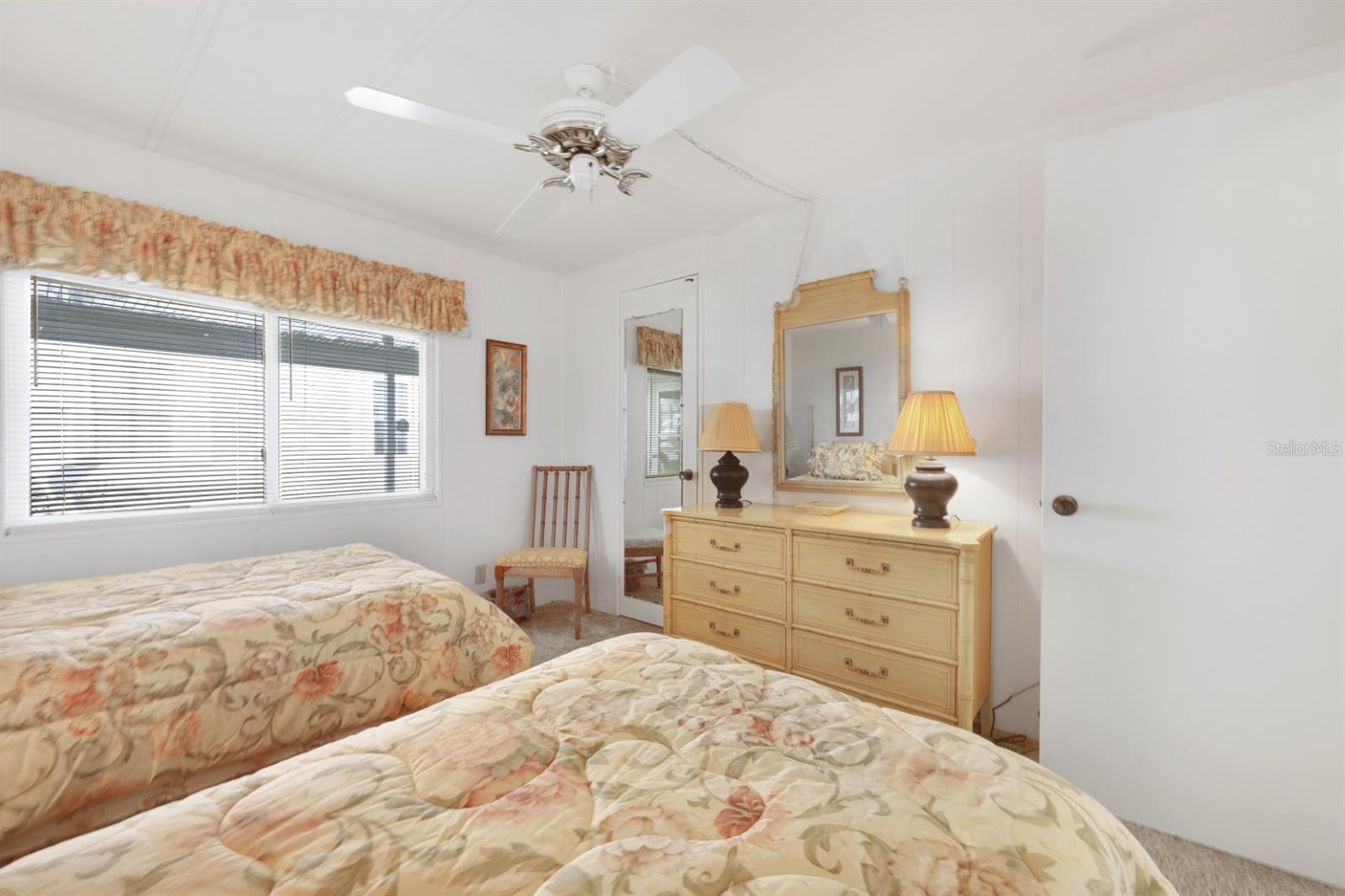 Image 52 of 91 For 2100 Kings Highway 781