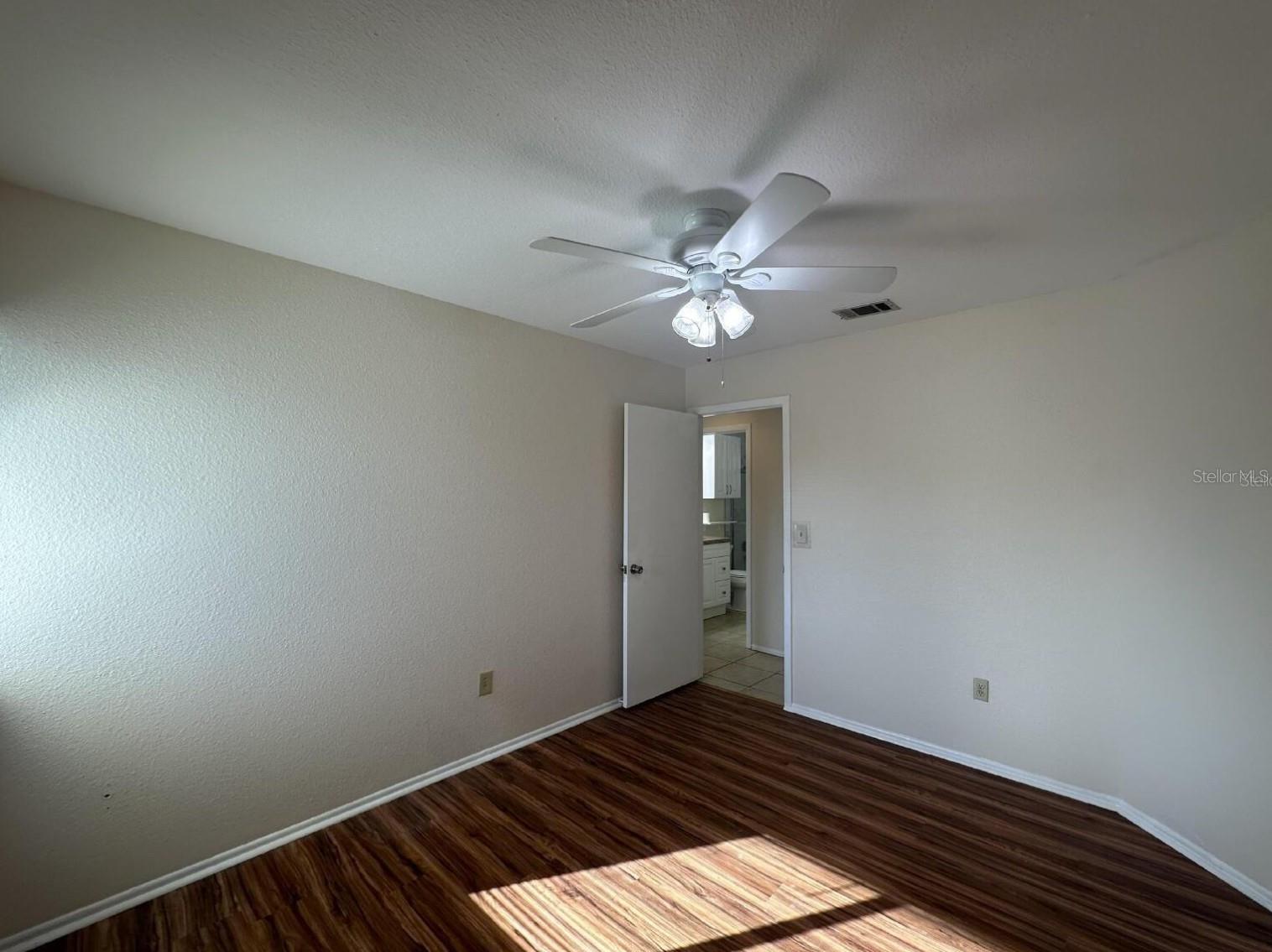 Image 16 of 27 For 5439 Kenwood Drive