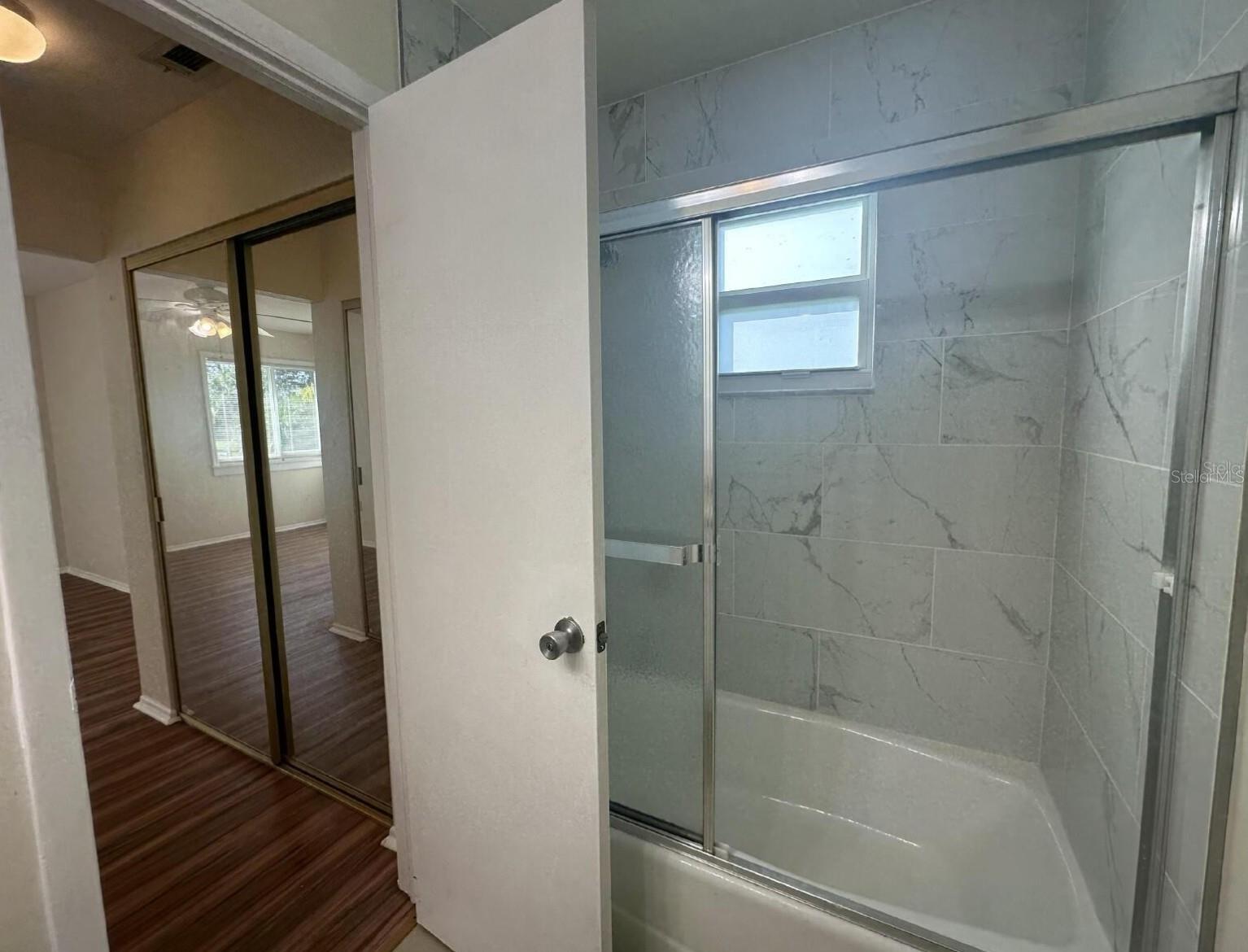 Image 17 of 27 For 5439 Kenwood Drive