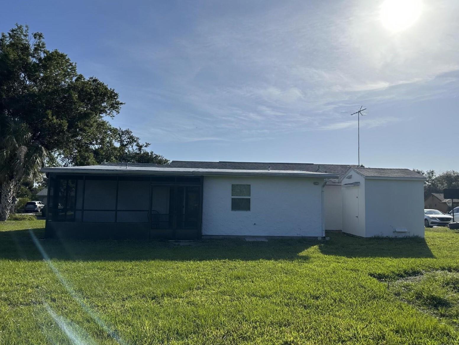 Image 21 of 27 For 5439 Kenwood Drive