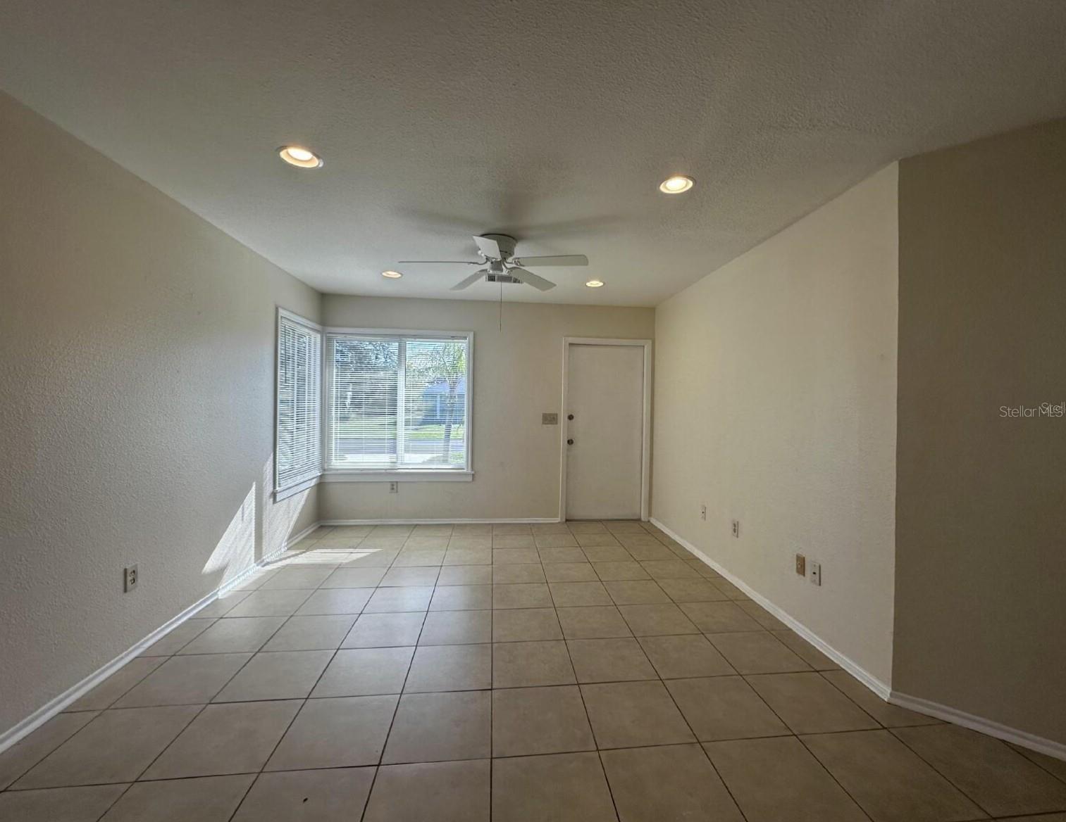 Image 3 of 27 For 5439 Kenwood Drive