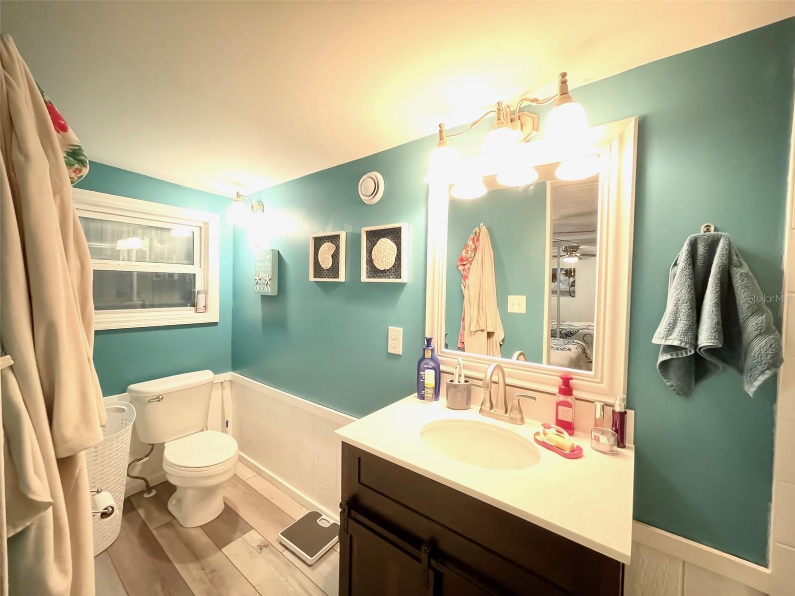 Image 12 of 20 For 220 Derwent Boulevard