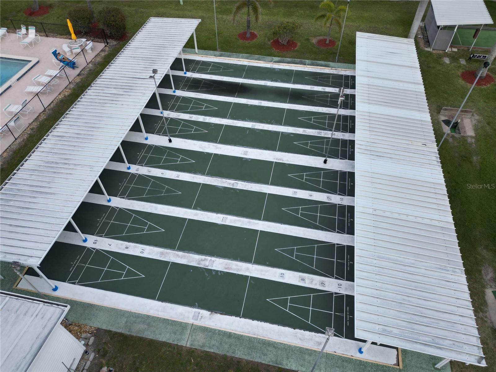 Image 18 of 20 For 220 Derwent Boulevard