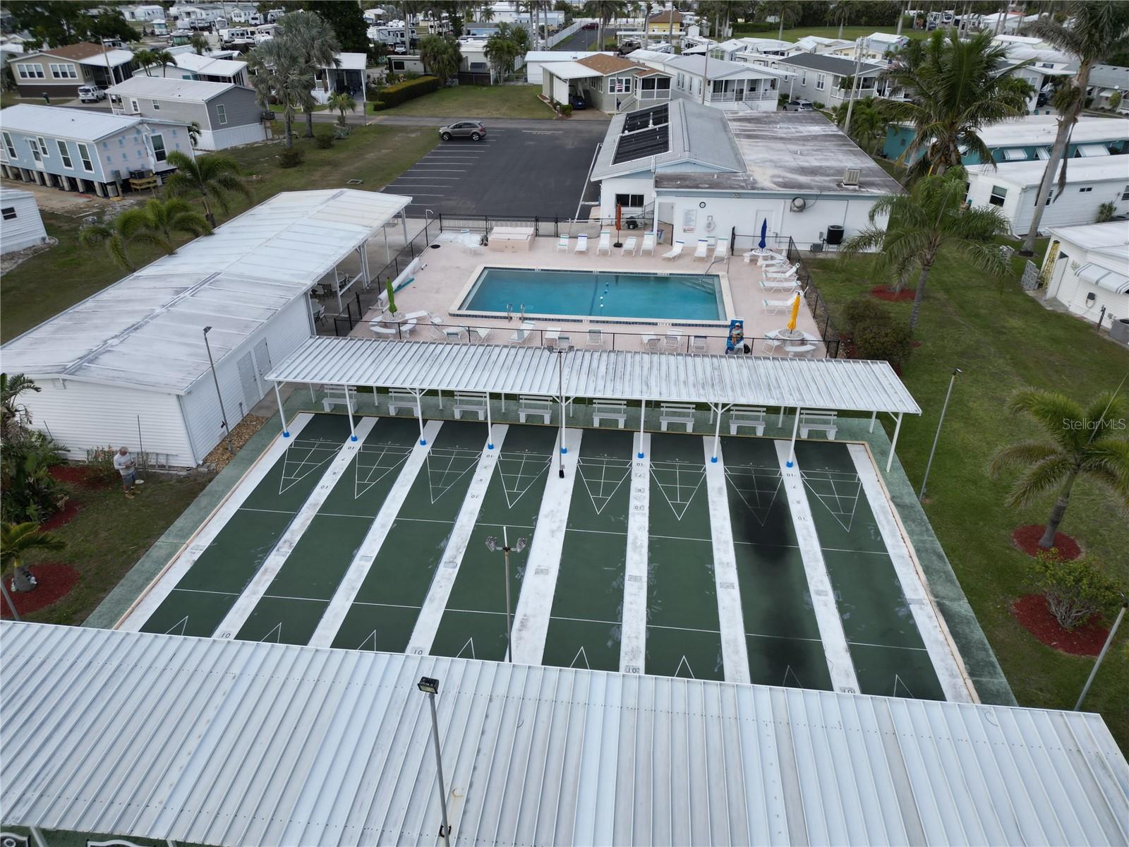 Image 19 of 20 For 220 Derwent Boulevard