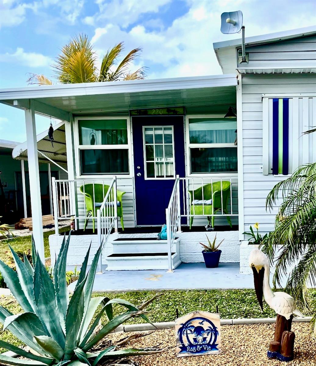 Image 3 of 20 For 220 Derwent Boulevard