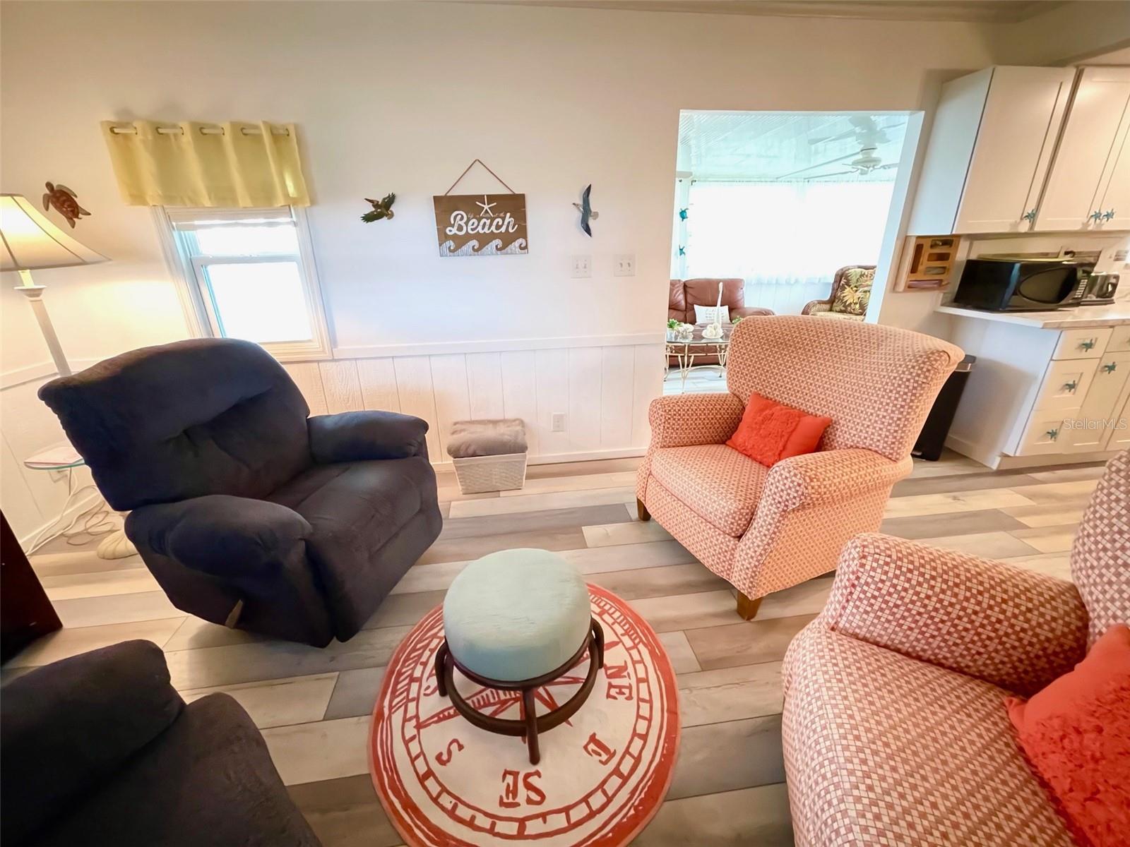 Image 4 of 20 For 220 Derwent Boulevard