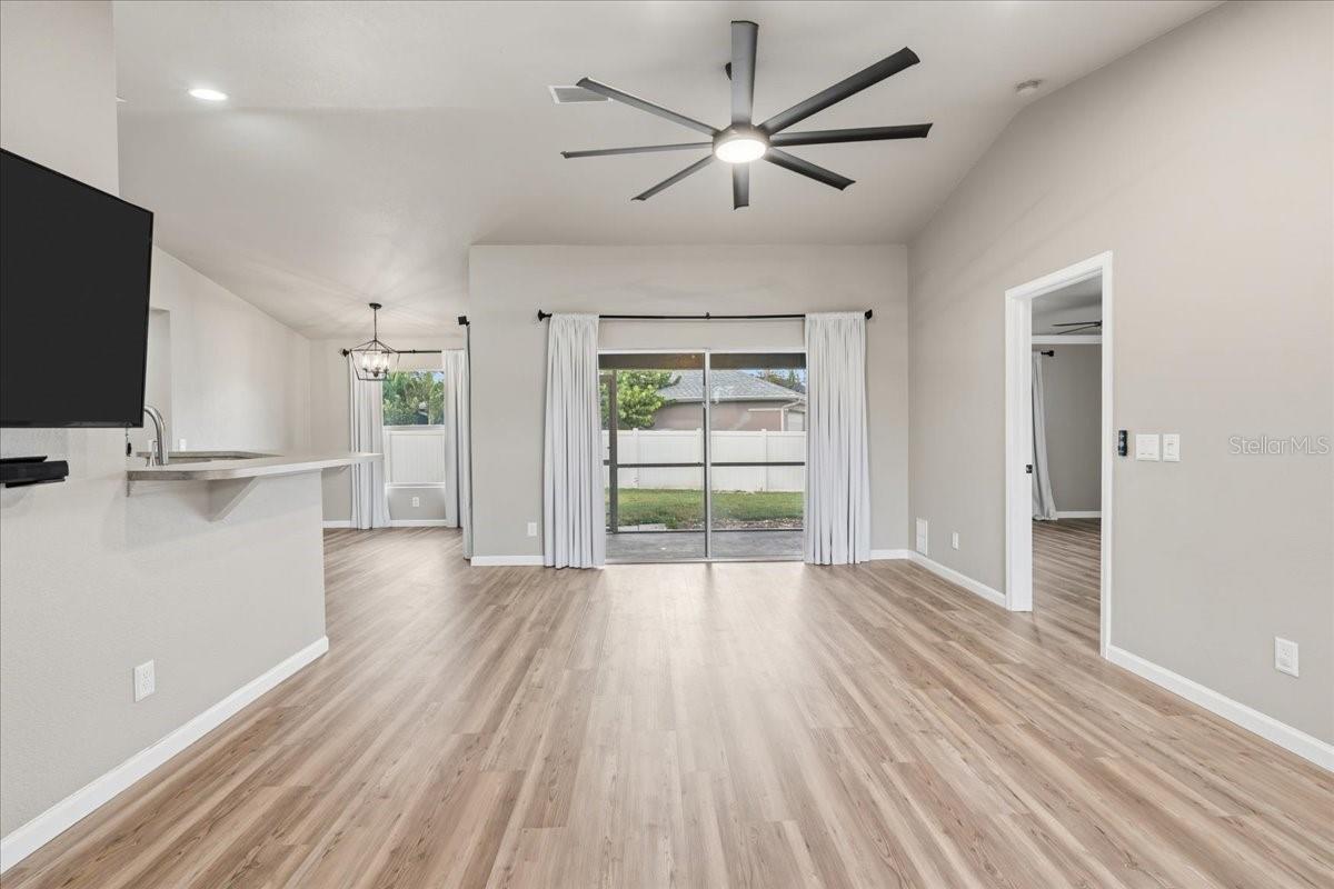 Image 10 of 37 For 2497 Amnesty Drive