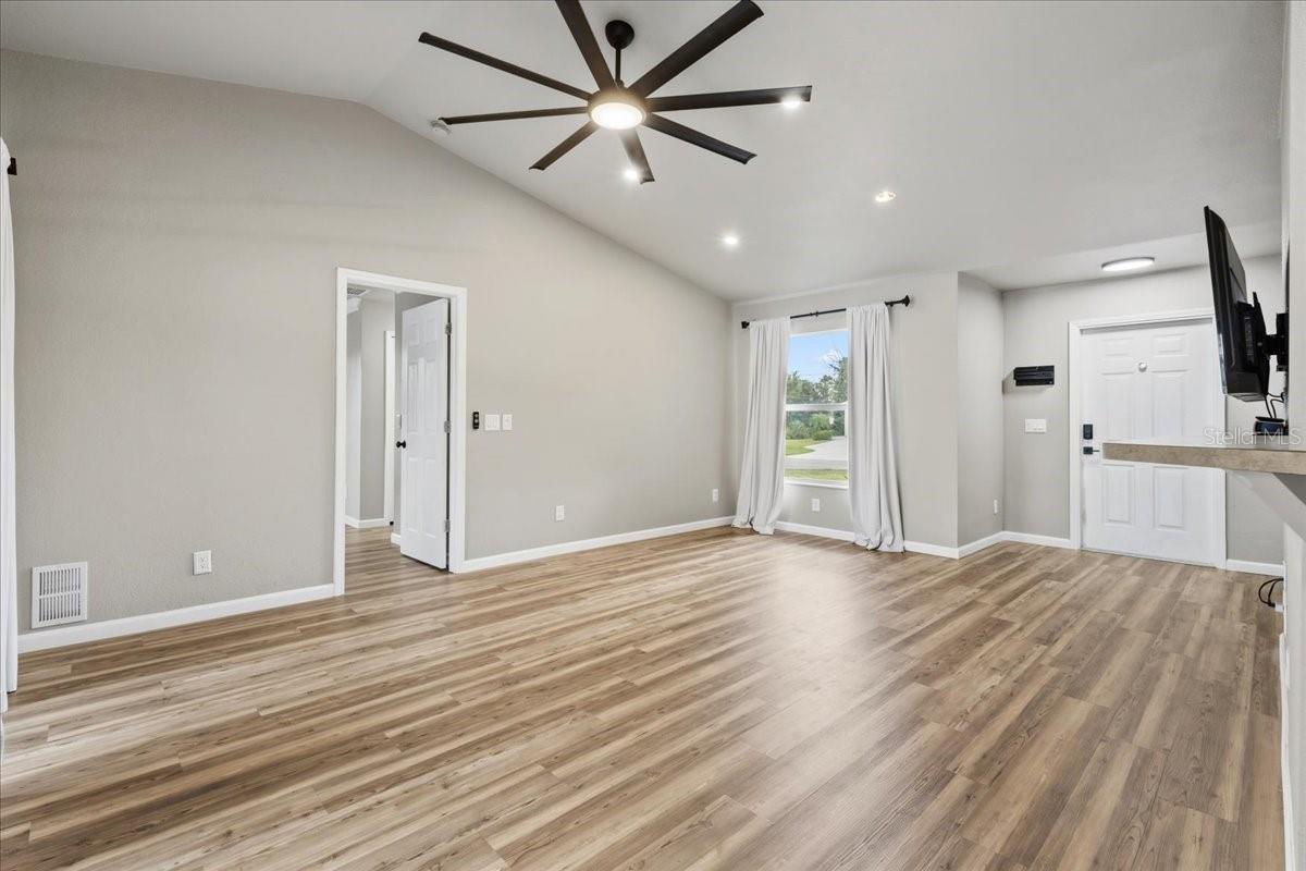 Image 12 of 37 For 2497 Amnesty Drive