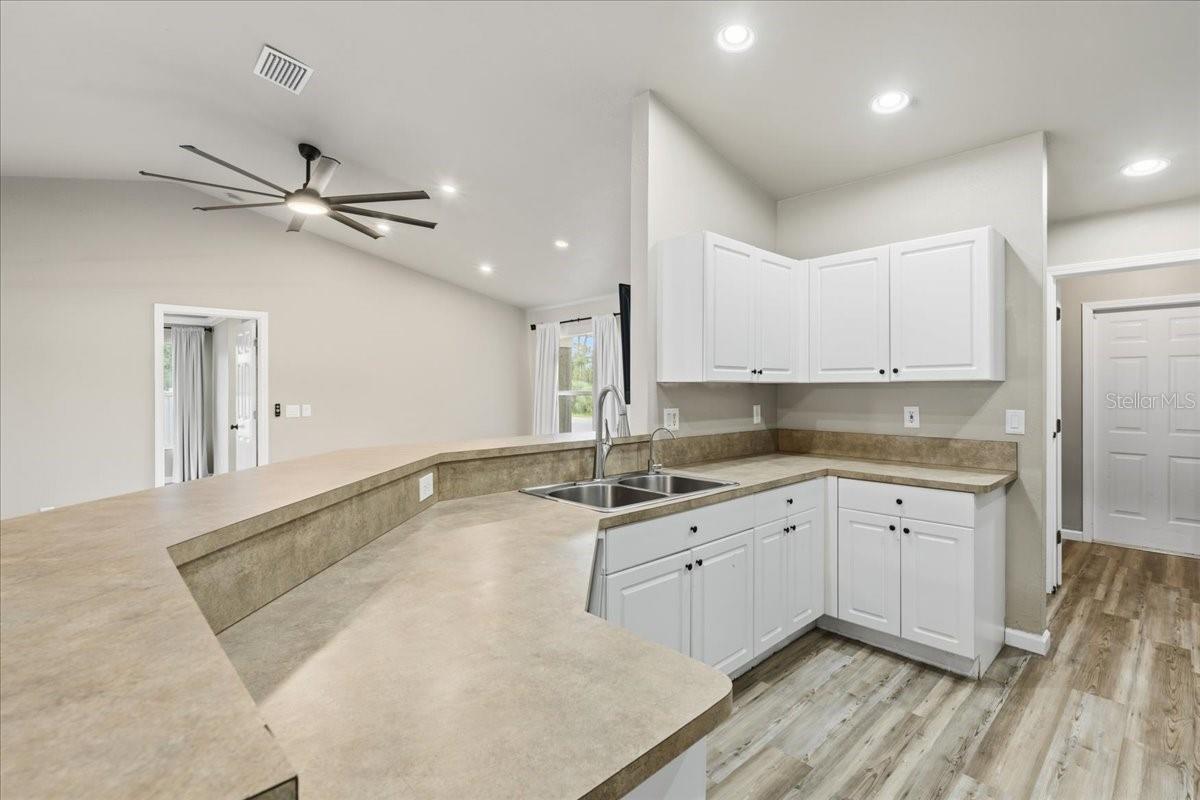 Image 14 of 37 For 2497 Amnesty Drive