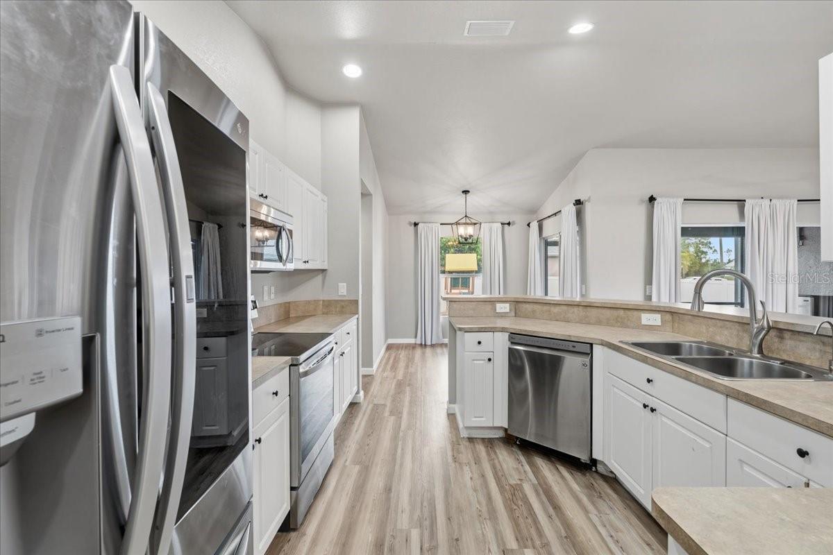 Image 16 of 37 For 2497 Amnesty Drive