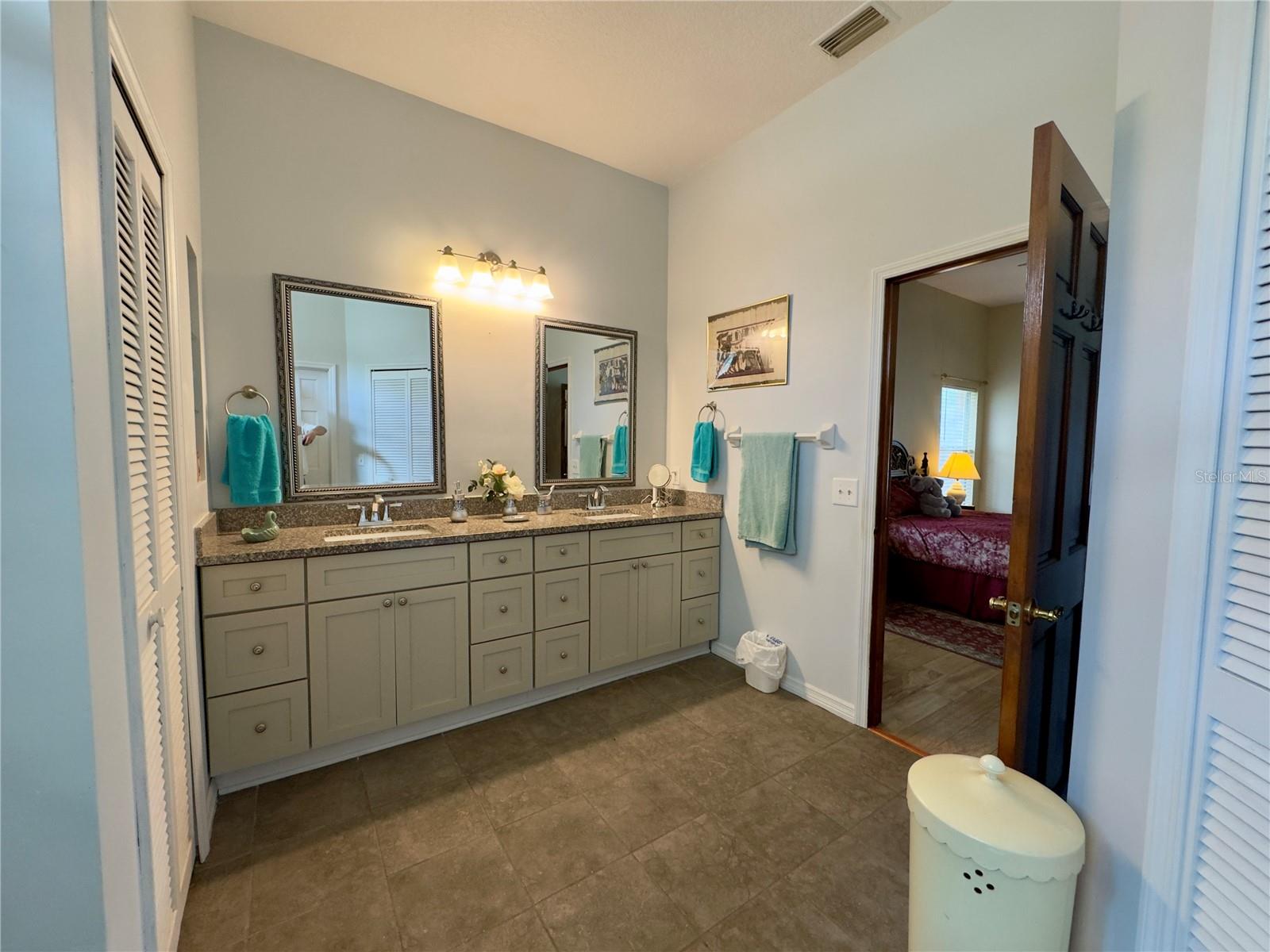 Image 16 of 34 For 2840 Ascot Lane