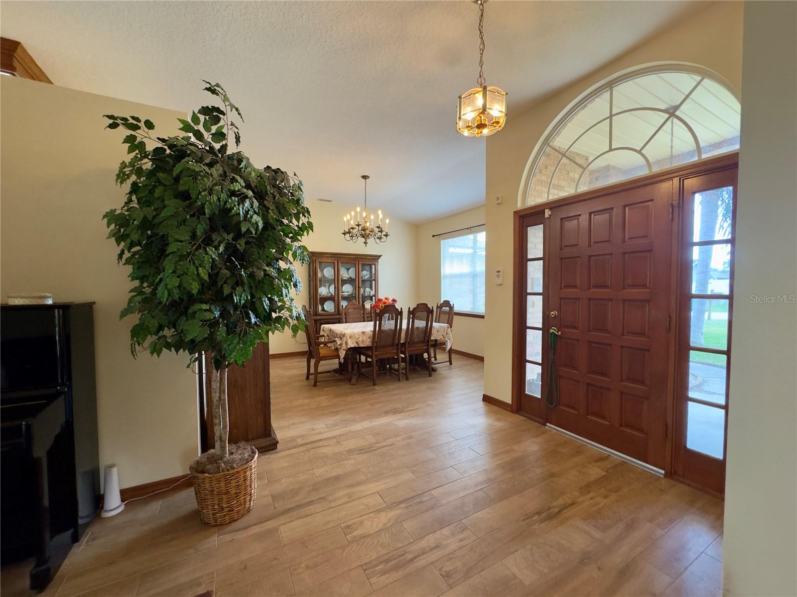 Image 2 of 34 For 2840 Ascot Lane