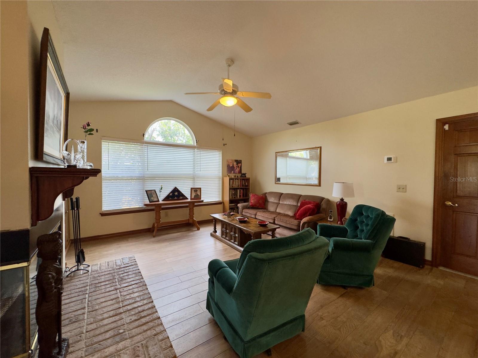 Image 6 of 34 For 2840 Ascot Lane