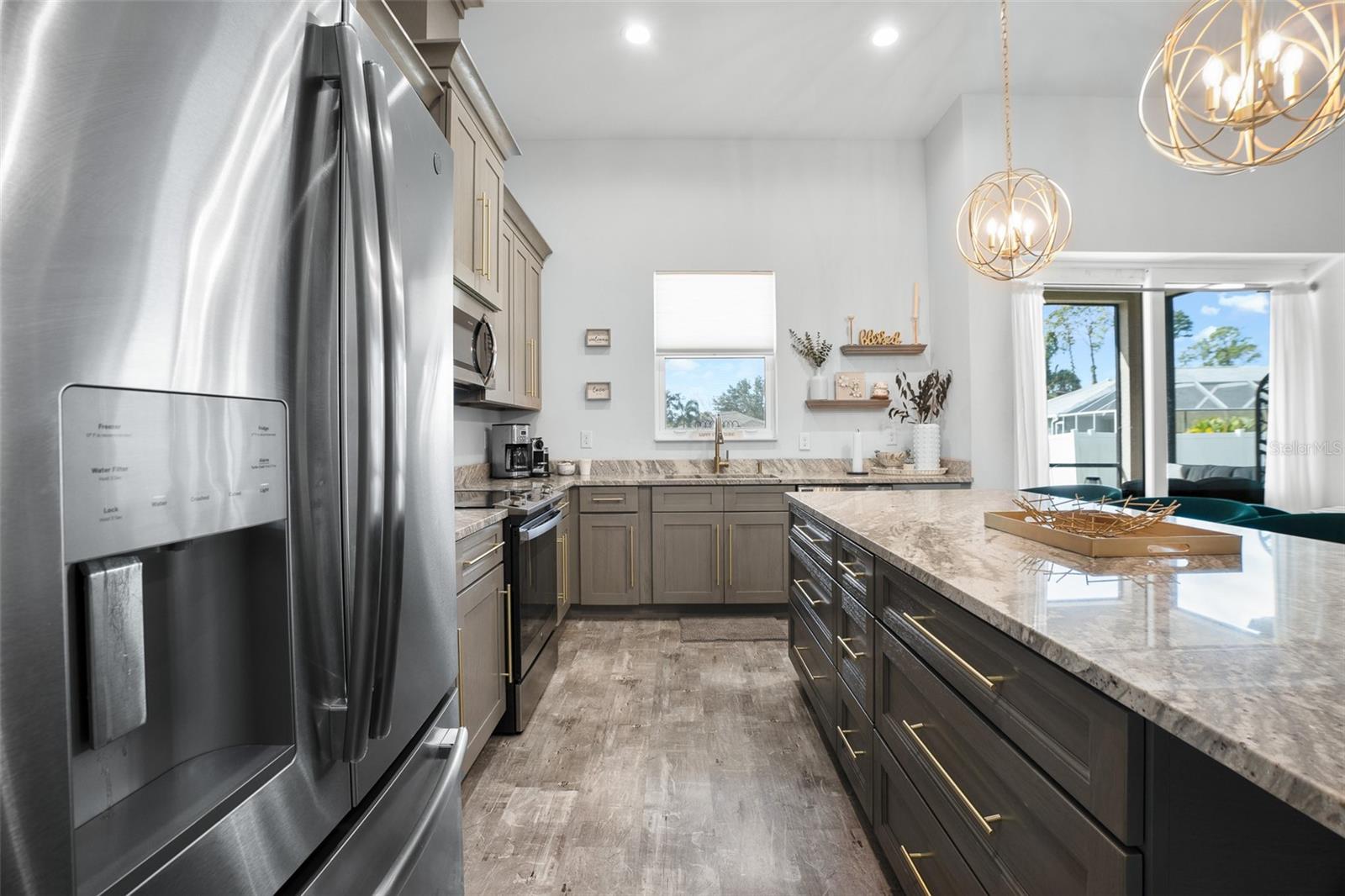 Image 17 of 43 For 4528 Libby Road