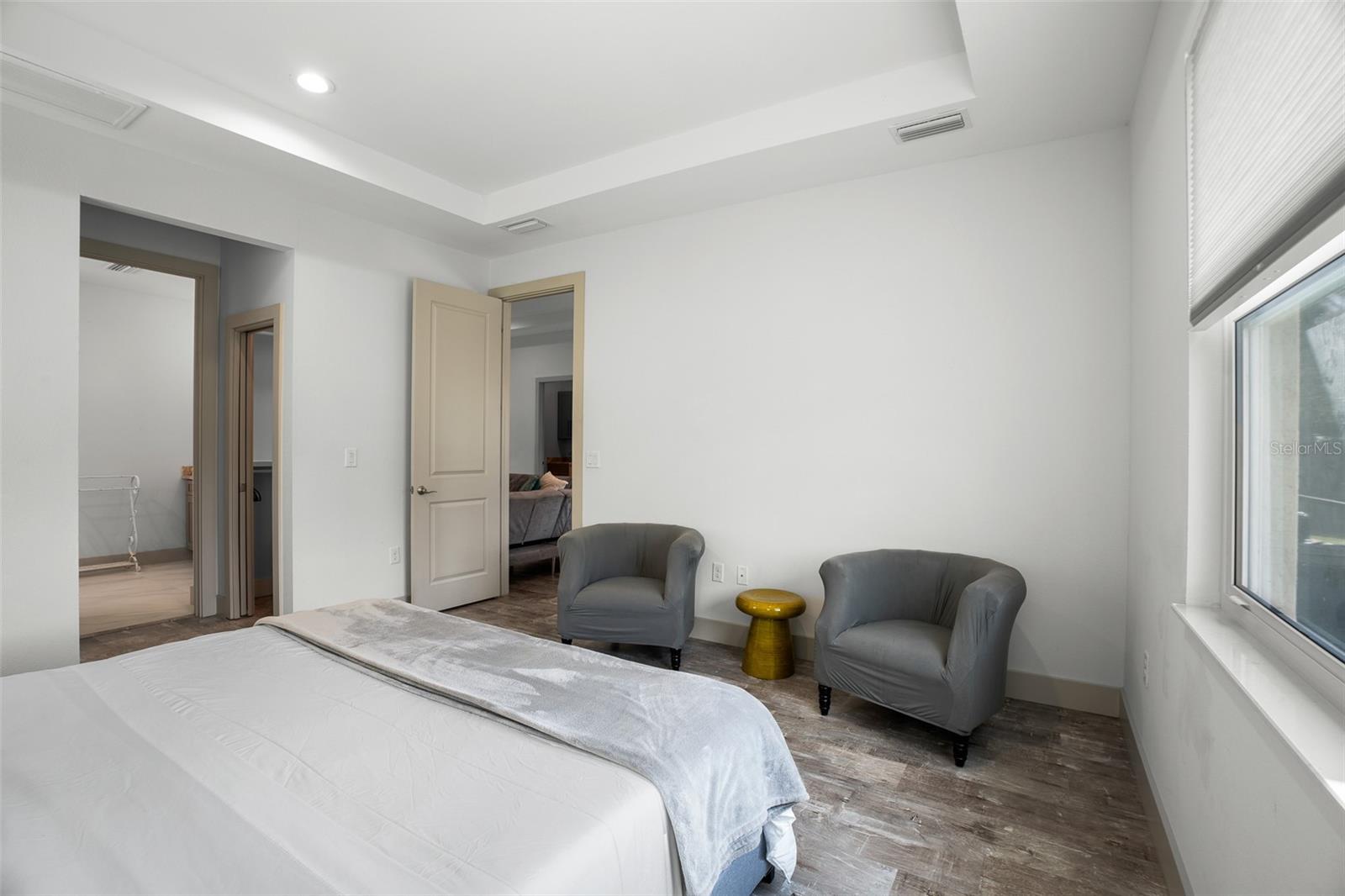 Image 22 of 43 For 4528 Libby Road