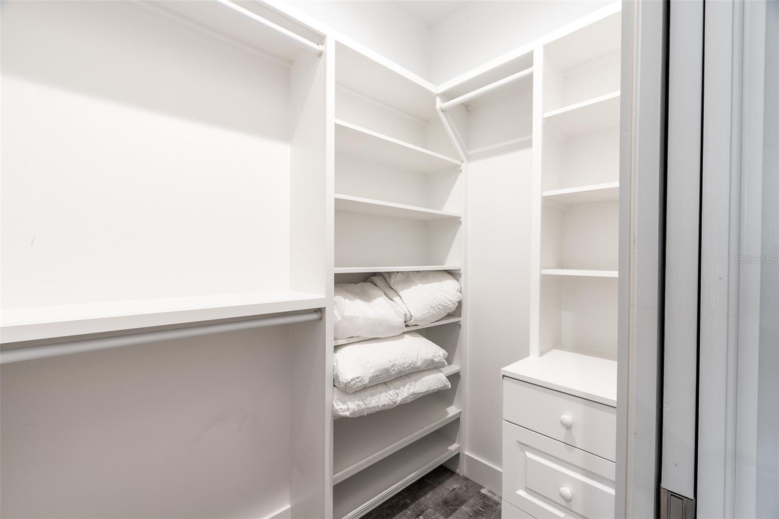 Image 26 of 43 For 4528 Libby Road