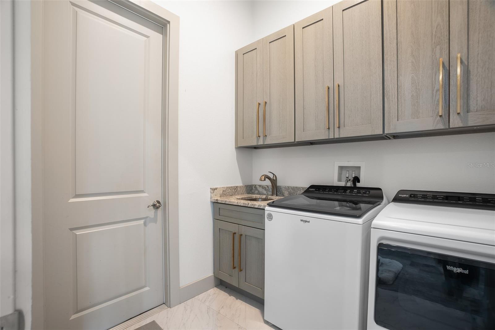 Image 36 of 43 For 4528 Libby Road