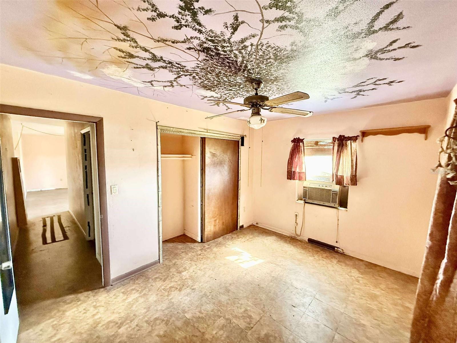 Image 12 of 21 For 400 Dalton Boulevard